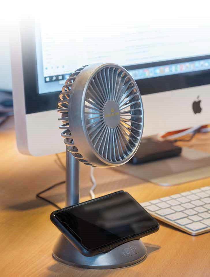 Desk Fan with Wireless Mobile Charger
